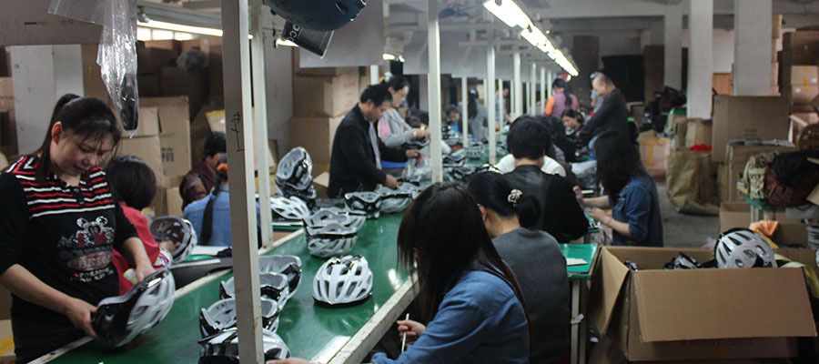 OEM 自行车头盔 成人越野车头盔 带闪烁 LED 灯